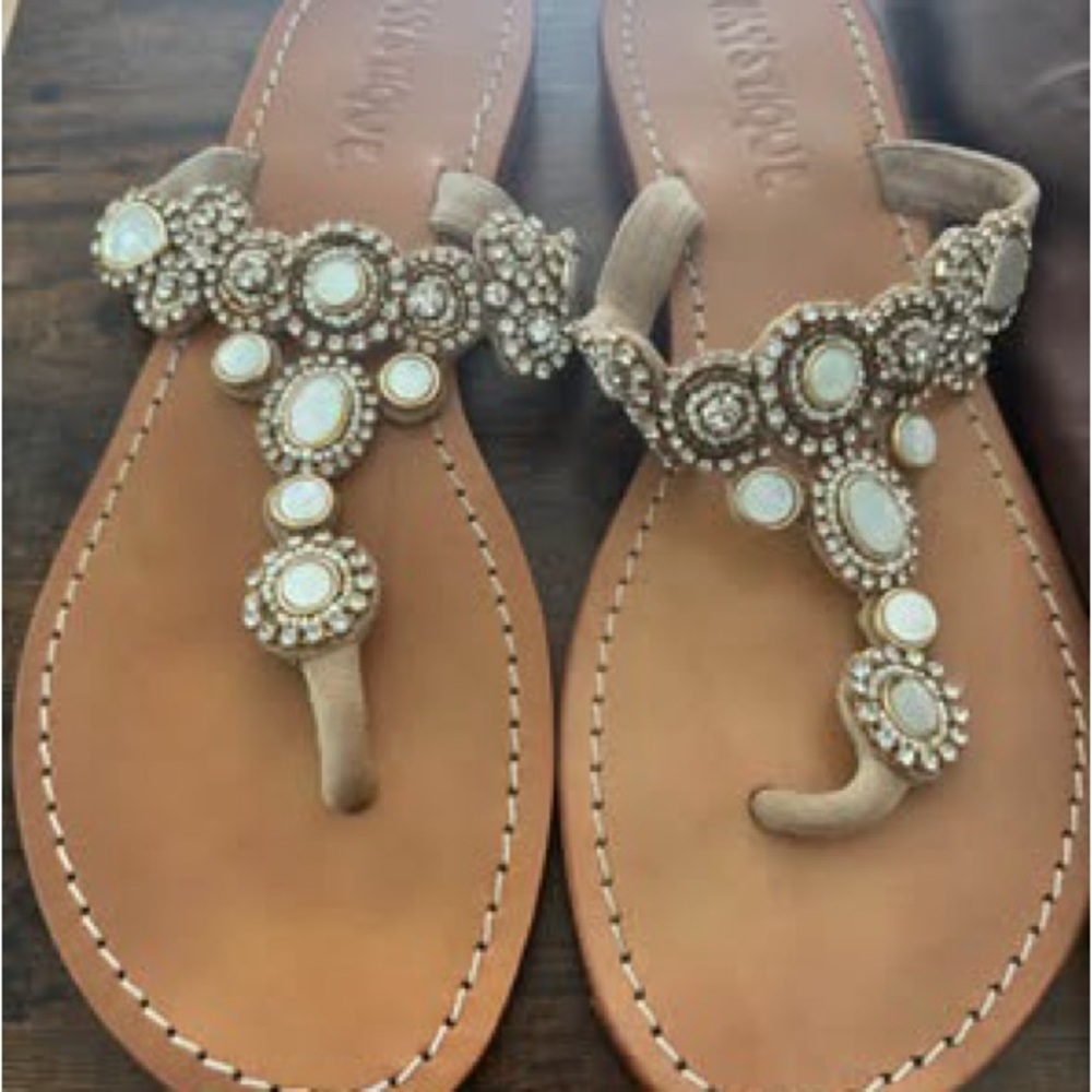 Mystique sandals in size 9.